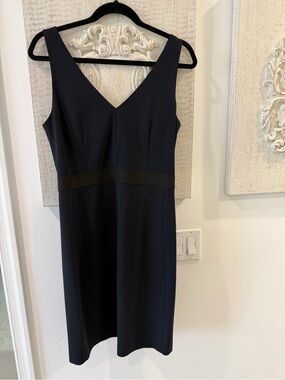 Theory Alcoa Black and Sapphire V-Neck Sleeveless Midi Shift Dress